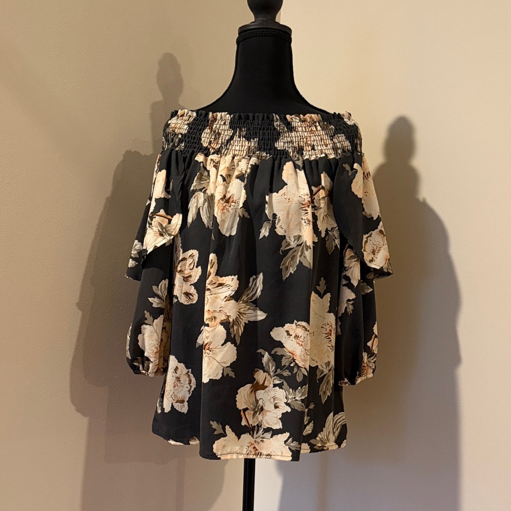 Auditions Off-Shoulder Black and Cream Floral Blouse